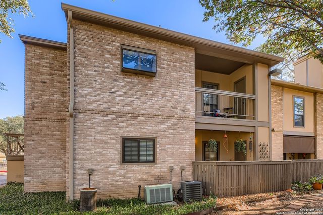 11839 Parliament St Apt 2013, San Antonio, TX 78216