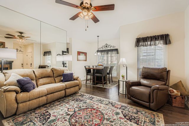 11839 Parliament St Apt 2013, San Antonio, TX 78216