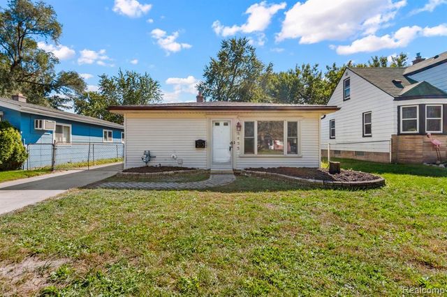 25455 Hanover Street, Dearborn Heights, MI 48125