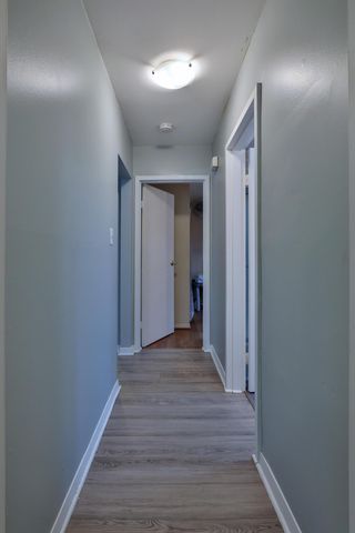 404 Old Village Road, Columbus, OH 43228