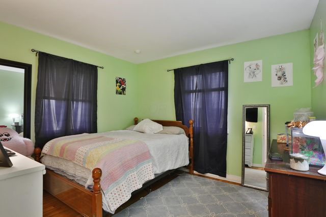 404 Old Village Road, Columbus, OH 43228