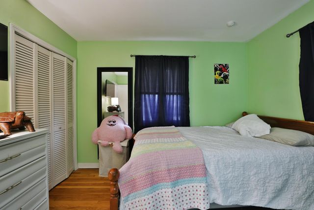 404 Old Village Road, Columbus, OH 43228