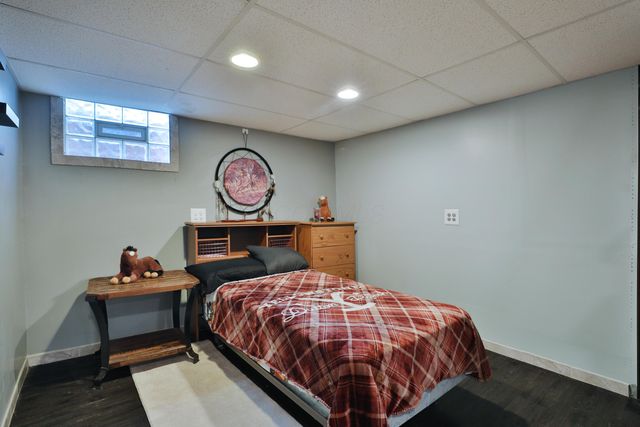 404 Old Village Road, Columbus, OH 43228