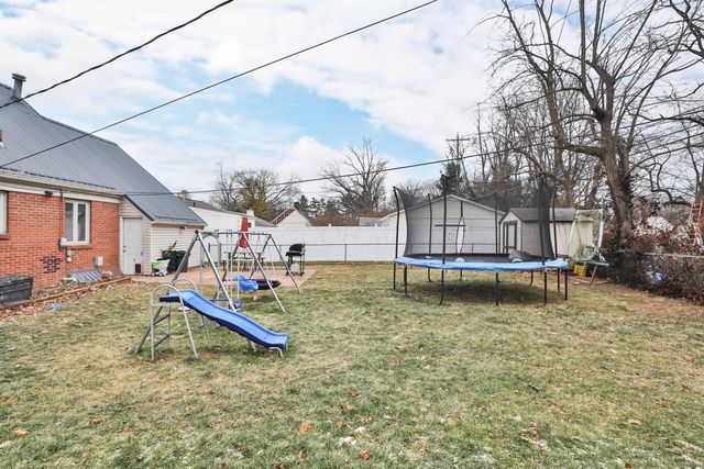 404 Old Village Road, Columbus, OH 43228