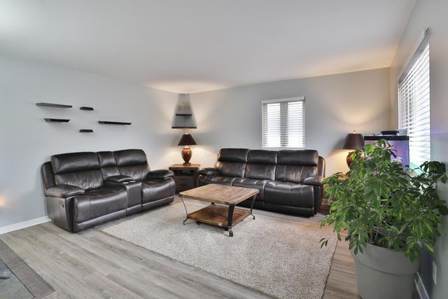 404 Old Village Road, Columbus, OH 43228