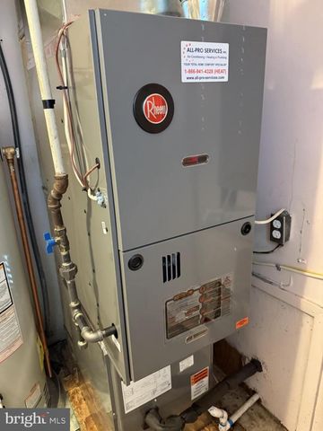 12805 KENDALE LN, Bowie, MD 20715