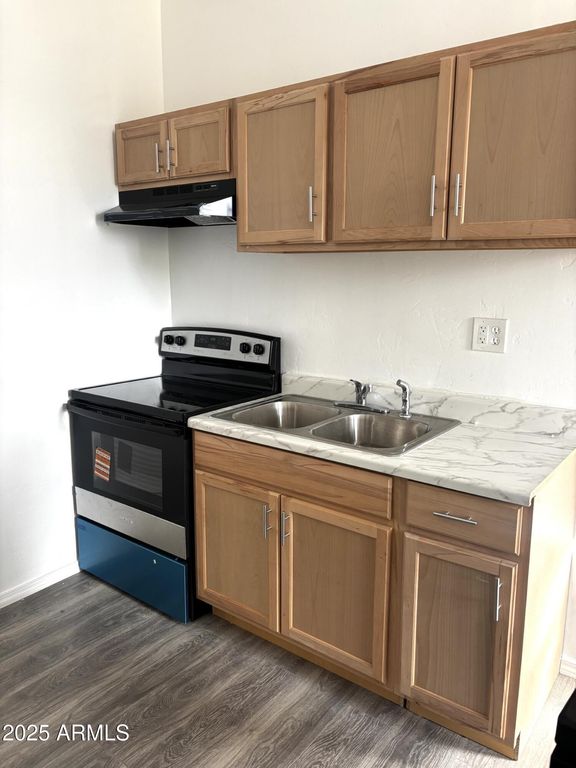 633 E 9TH Street 14, Douglas, AZ 85607