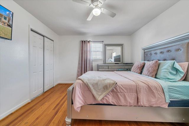 5572 Ambassador DR, Roanoke, VA 24019