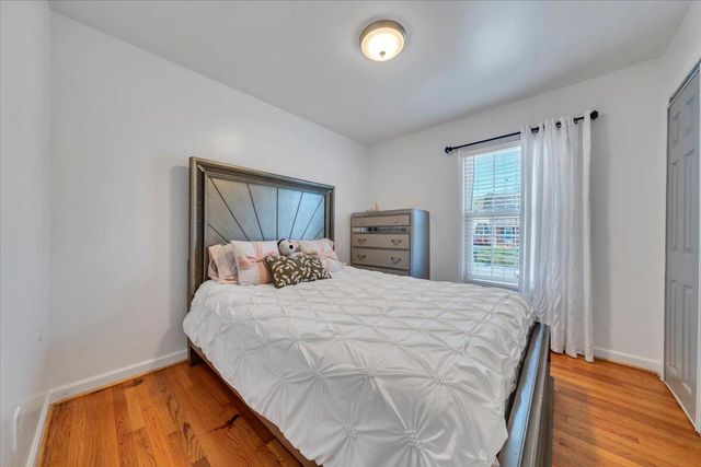 5572 Ambassador DR, Roanoke, VA 24019