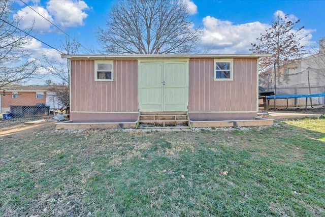 5572 Ambassador DR, Roanoke, VA 24019