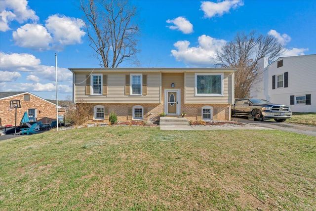 5572 Ambassador DR, Roanoke, VA 24019