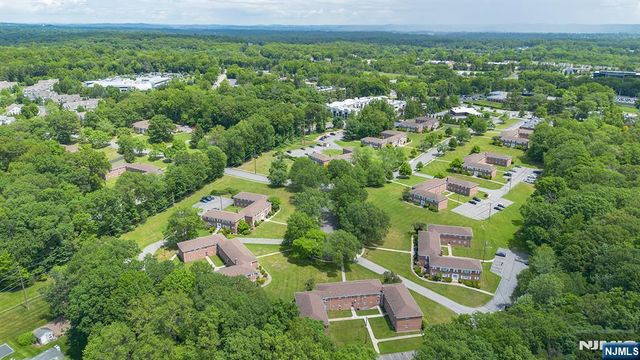 3 Rustic Circle D, Montvale, NJ 07645