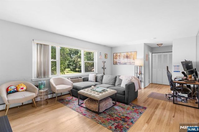 3 Rustic Circle D, Montvale, NJ 07645