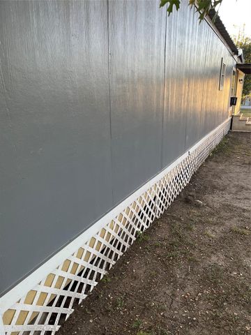 305 7th Street, Rosenberg, TX 77471