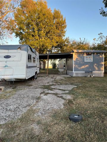 305 7th Street, Rosenberg, TX 77471