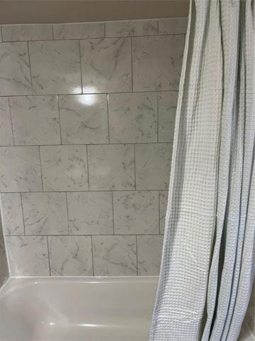 305 7th Street, Rosenberg, TX 77471