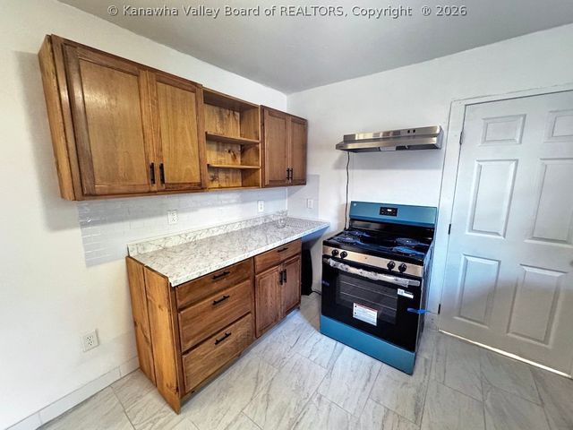 417 Spencer Street, South Charleston, WV 25303