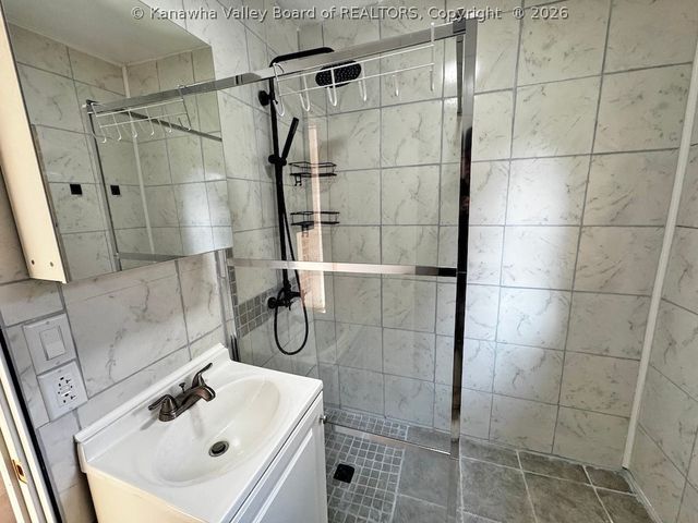 417 Spencer Street, South Charleston, WV 25303
