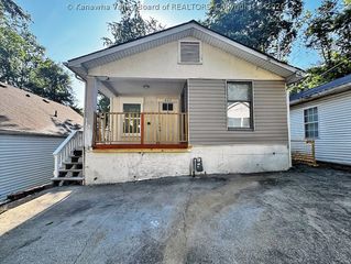 417 Spencer Street, South Charleston, WV 25303