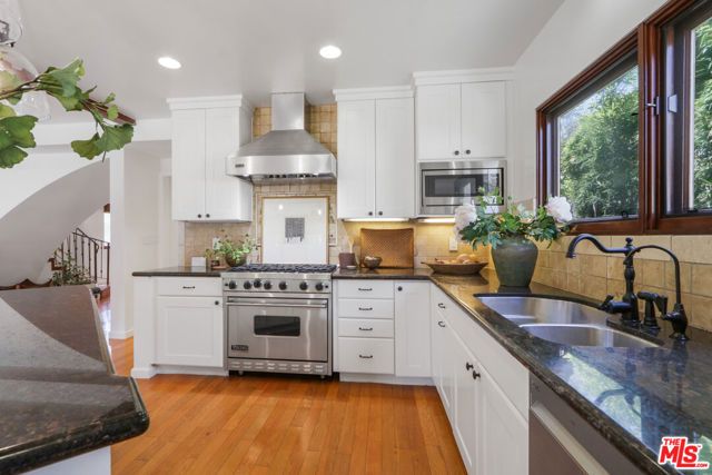 2130 Manning Avenue, Los Angeles, CA 90025