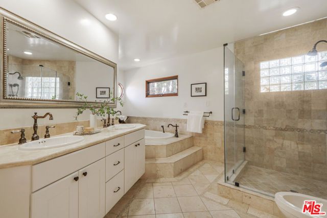 2130 Manning Avenue, Los Angeles, CA 90025