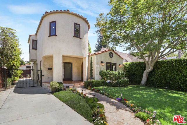 2130 Manning Avenue, Los Angeles, CA 90025