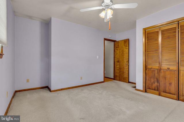 54 LOSHES RUN RD, Duncannon, PA 17020