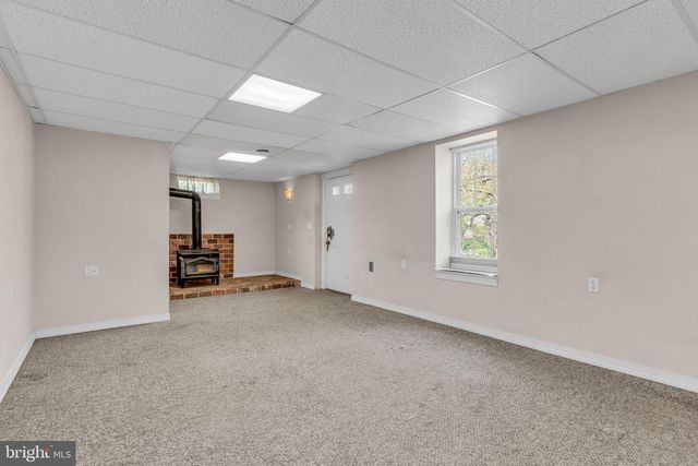 54 LOSHES RUN RD, Duncannon, PA 17020