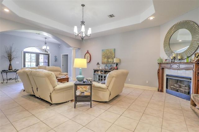 1113 Oakleaf Ln Lane, Lake Charles, LA 70605
