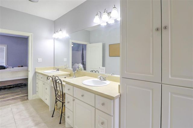 1113 Oakleaf Ln Lane, Lake Charles, LA 70605