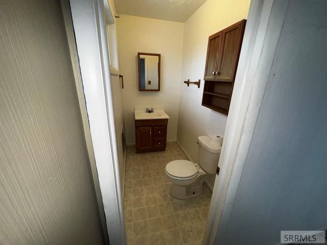 300 S 14th Street, Salmon, ID 83467