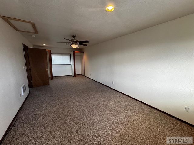 300 S 14th Street, Salmon, ID 83467