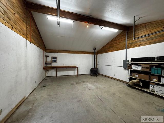 300 S 14th Street, Salmon, ID 83467