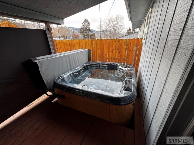 300 S 14th Street, Salmon, ID 83467