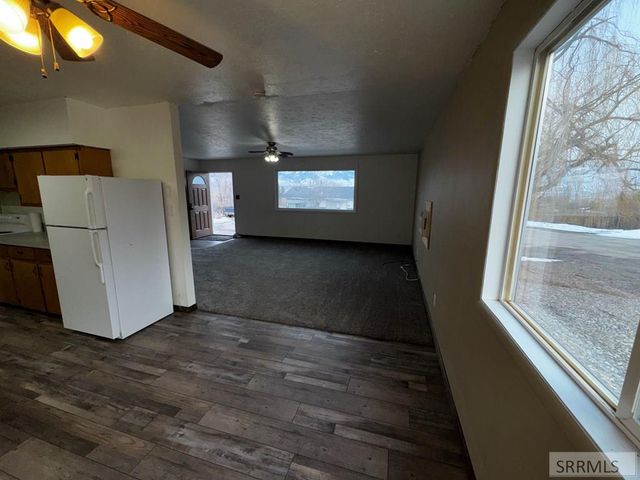 300 S 14th Street, Salmon, ID 83467