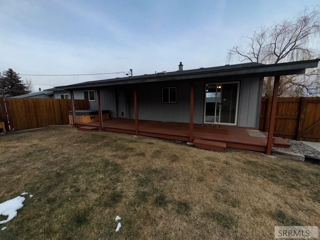 Image 23 of property listing at 300 S 14th Street, Salmon, ID 83467
