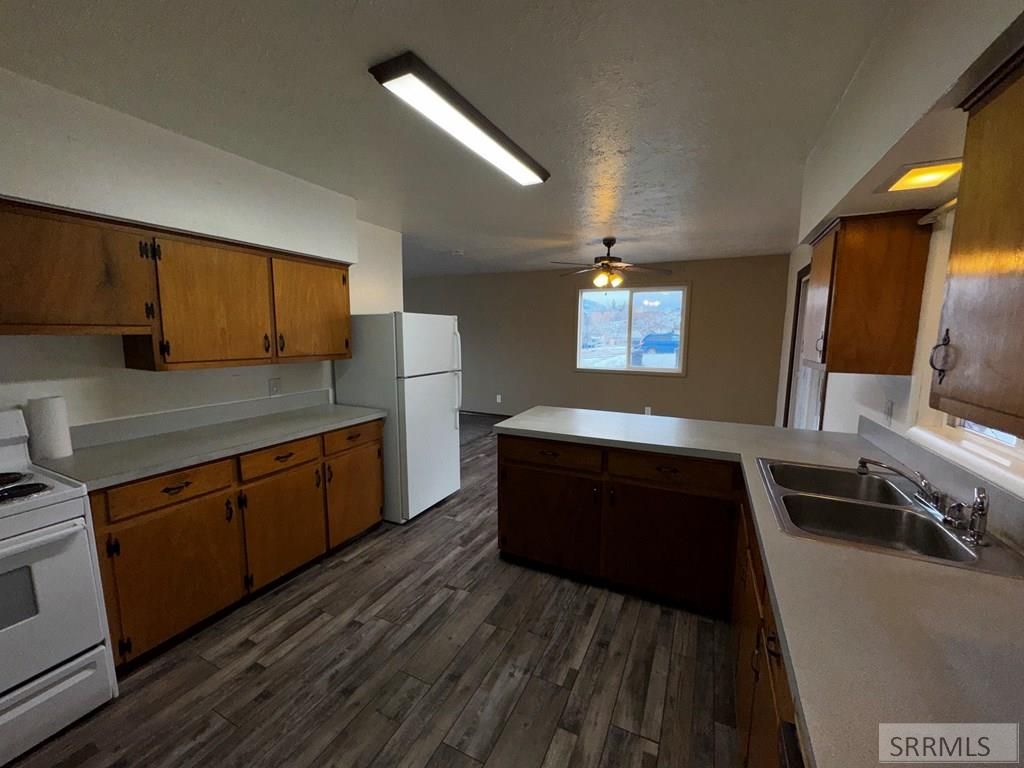 Image 8 of property listing at 300 S 14th Street, Salmon, ID 83467