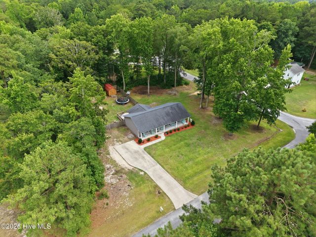 622 Massanutten Road, Greenville, NC 27834