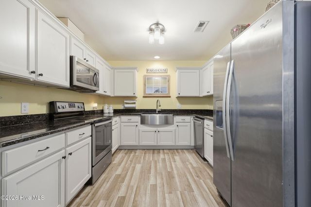 622 Massanutten Road, Greenville, NC 27834