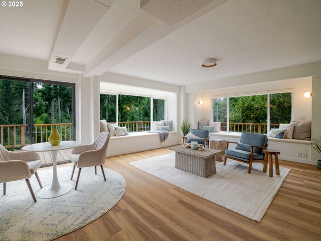 23 SKYLINE Ave, Astoria, OR 97103