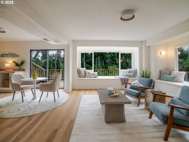 23 SKYLINE Ave, Astoria, OR 97103