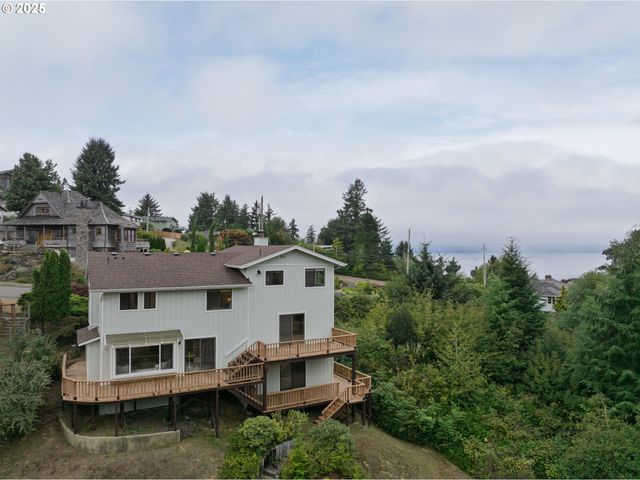 23 SKYLINE Ave, Astoria, OR 97103
