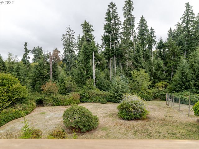 23 SKYLINE Ave, Astoria, OR 97103