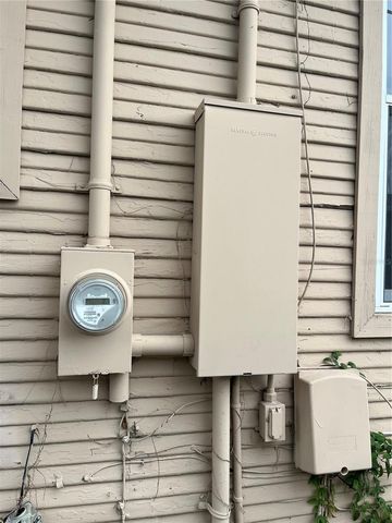 201 W IDA STREET, Tampa, FL 33603