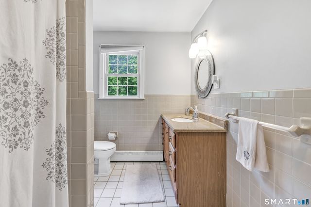 132 Hammertown Road, Monroe, CT 06468
