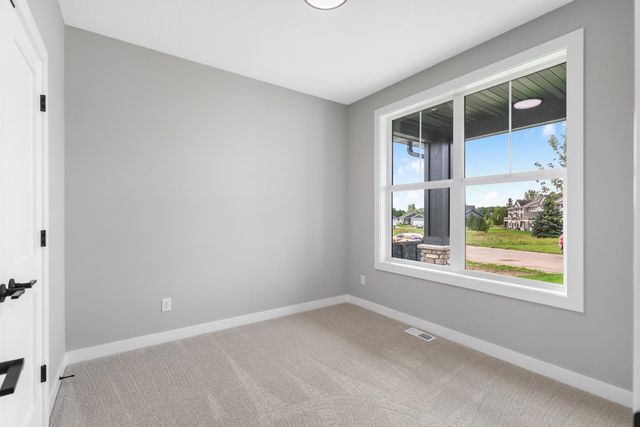 9756 Saint Andrews Drive, Elko New Market, MN 55020