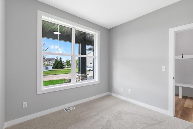9756 Saint Andrews Drive, Elko New Market, MN 55020