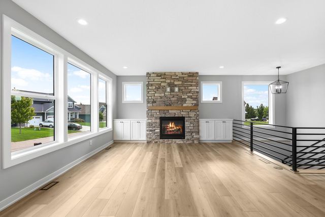 9756 Saint Andrews Drive, Elko New Market, MN 55020