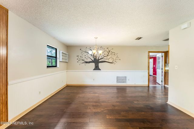 211 DOW Court, Green Cove Springs, FL 32043