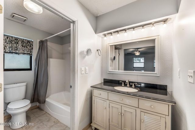 211 DOW Court, Green Cove Springs, FL 32043